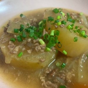 おもてなし／煮物｢肉そぼろ餡かけ大根｣